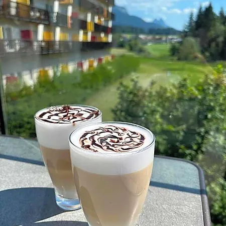 Aldiana Club Salzkammergut Und Grimmingtherme باد ميترندورف